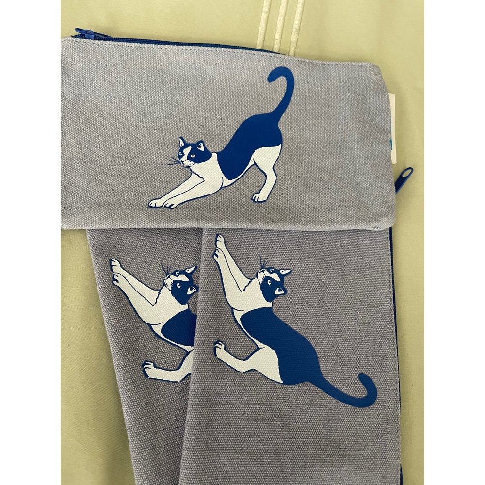 Room Essentials Blue Kitty Cat Canvas Pencil Bag Set - Set of 3 - Picture 3 of 9
